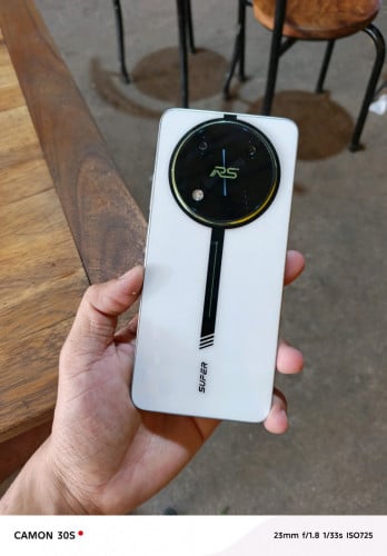 Itel Rs4 Sim2 Global 99%  Ram12G+6G/Rom256G /Refresh rate 120Hz