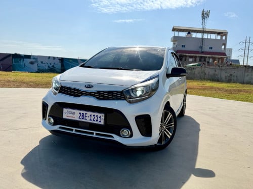 KIA morning 2017 GT Line Full Option 2BE XXXX ទឹកថ្នាំហ្សុីន១ជុំ