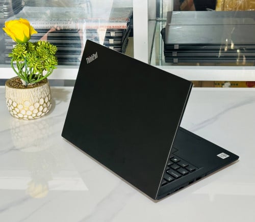 Lenovo ThinkPad x13  Core i5 10th Gen 8CPUs