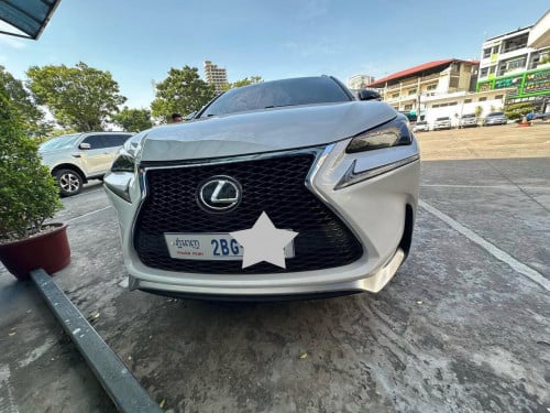 Lexus NX200T F-Sport 2015