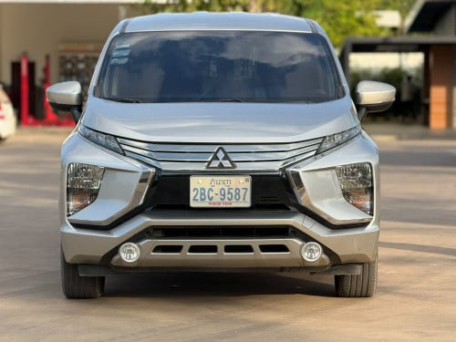 Mitsubishi expander 2020