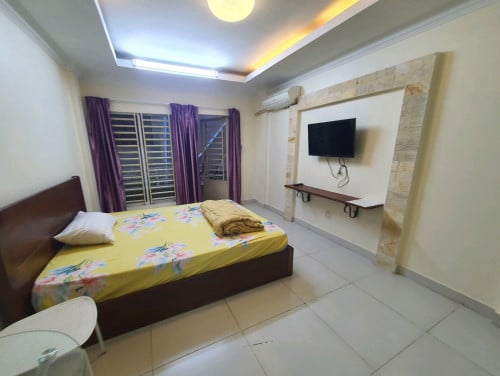 Nice Studio Apartment with Balcony BKK3 near Home school