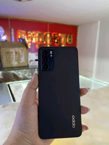 OppoReno 6 / 5G sim2 ram8G+3G/128G ស្អាត99%ធានាសុំនុំហ្សីន