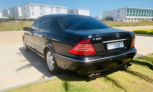 S320ជប៉ុន មានទូទឹកកក