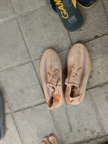 Shoes yizzi