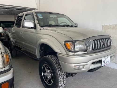Tacoma 2001 V6 ប៉ុង2 អូតូកាប់ពីតាស់