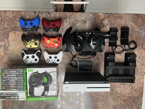 XBOX S and accessories