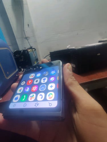 Z5លក់200$ចចា