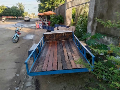 រមក់ លក់ កន្ទុយរមក់