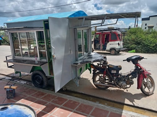 រម៉ក់ការហ្វេលក់ទាំងម៉ូតូមនឹងរីម៉ក់