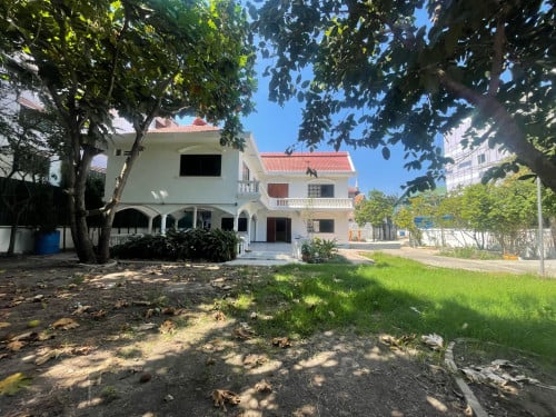 វីឡាសម្រាប់ជួល នៅជិតវត្តដំបូកខ្ពស់