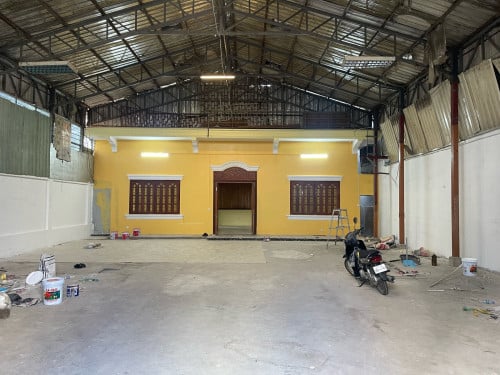 ឃ្លាំងសម្រាប់ជួល នៅបឹងកេងកង៣