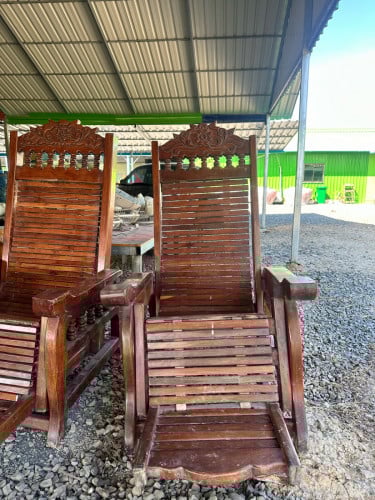 លក់បន្ទាន់​ ធូៗ