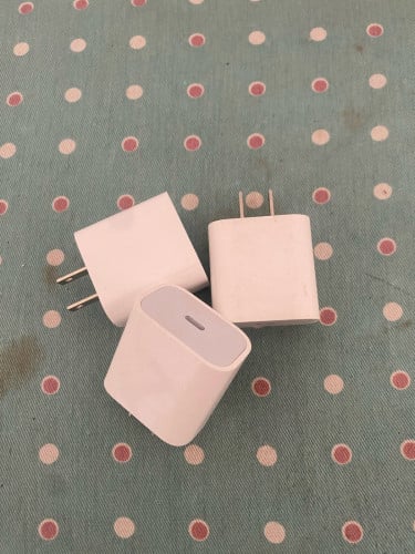 មួយ$10ប្រើកាន់ឆ្នាំ