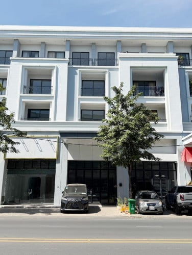 ផ្ទះអាជីវកម្មសម្រាប់ជួល ទីតាំងនៅបុរីជីបម៉ុង271