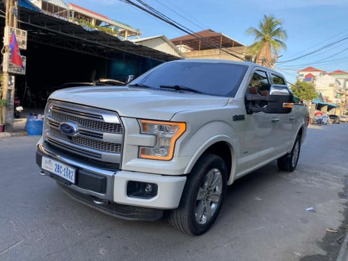 ឡានFord F-150ផ្លាធីនីមឆាំ្ន015