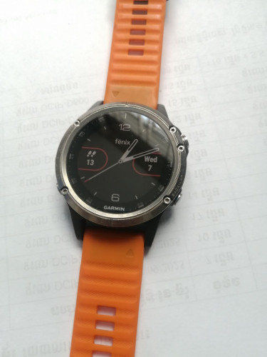 នាឡិកា Garmin fenix 5plus Sapphire នៅថ្មី 99%