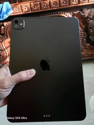 ទើបប្រើនៅថ្មី 💯 Ipad pro M5 256g wifi