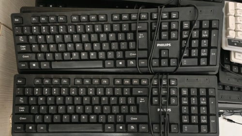 មានលក់ Keyboard and Mouse មួយទឹកធូរថ្លៃ