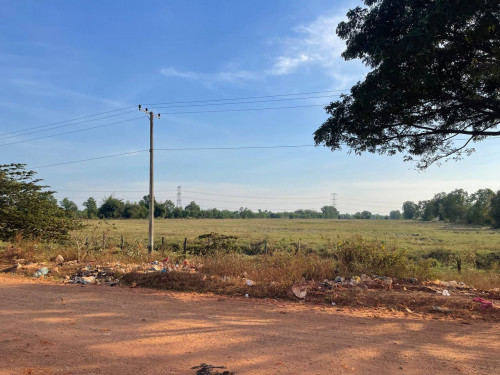 ដីលក់​នៅត្រែងត្រយឹង ជិតរង្វង់មូល Land For Sale 80000+m²​