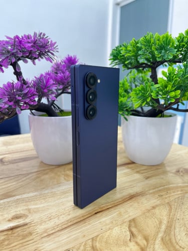 ស្តុកថ្មីក្ដៅៗ SAMSUNG GALAXY Z Fold6