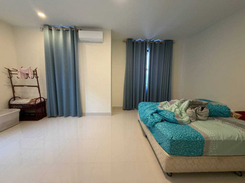 🏠 វីឡាភ្លោះAសម្រាប់លក់នៅ បុរីប៉េងហួតដឹស្តាមេរាហ្គាដិន 50m