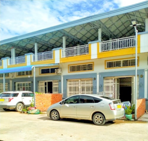 🔊 ផ្ទះលក់បន្ទាន់ (ជិតរង្វង់មូលក្រុមង៉ុយ ផ្លូវ42)