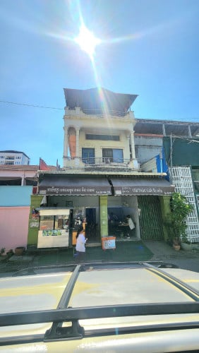 ផ្ទះលក់បន្ទាន់( Urgent Sell)