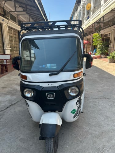 018 មាសុីននៅល្មមប្រេីស្រួលជិះណាស់ទឹកថ្នាំស្អាត តម្លៃ1250$ ចចារ 