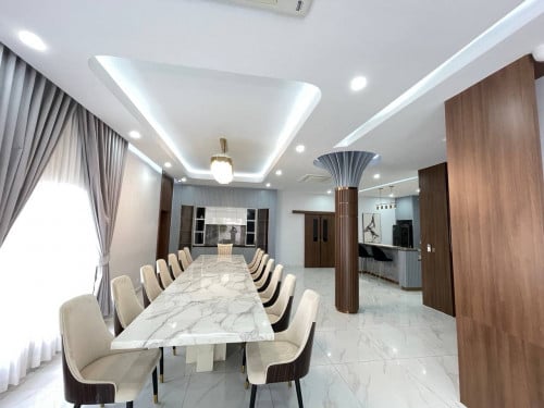 10 Bedrooms Villa with Private Pool