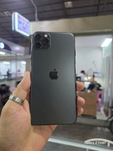 11ProMax 64G មានស្កេន