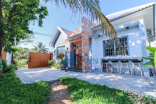 2 Bedrooms Private House with Garden for Rent in Siem Reap