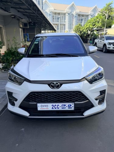 2025 Toyota Riaze ឡាន1មុឺនkm ថ្មីណាស់ 23800$