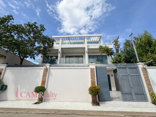 7 Bedrooms Villa For Rent in Chbar Ampov | Veal Sbov