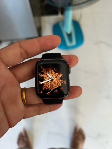 Apple Wacth S5 44 បែកកញ្ចក់