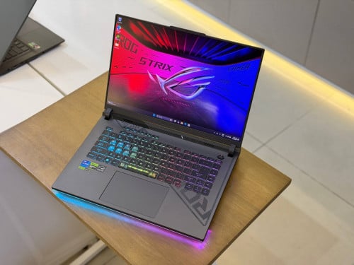 Asus ROG Strix G614JV ( 99%) CPU Core i7-13th, RAM 16GB, SSD 1TB, VGA Nvidia RTX4060 8GB