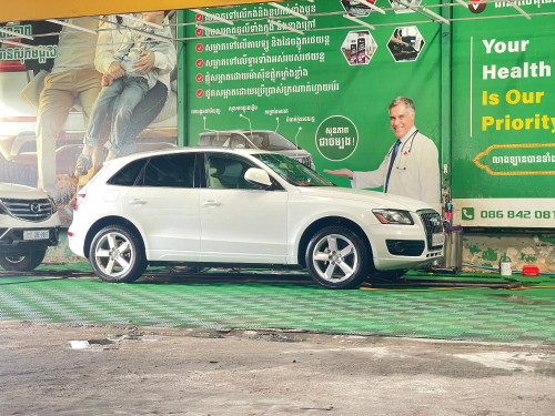 Audi Q5 2.0 TFSI for Rent