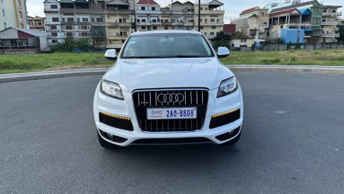 Audi Q7 2011 fulloption smart key  សាំង លក់ 17700$ចចារ ចង់បង់រំលោះក៏បាន