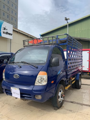 Bongo3 1,4ton ឆ្នាំ2005 ស្លាកលេខ ឯកសារគ្រប់ ជើងក្រោមធំ