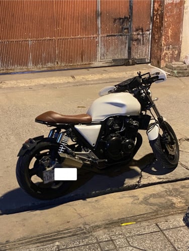 CB400