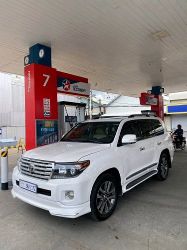 Full Option ម្ចាស់ដើមផ្ទាល់ ឡានស្អាតតម្លៃល្អ