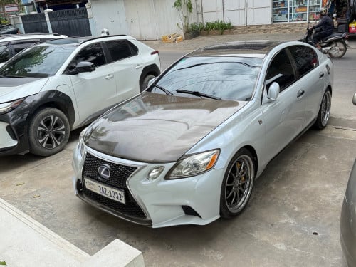 Gs 300 ប៉ុង1 06 ឡានជិះផ្ទាល់ លេងអស់ច្រើន ឡានស្អាត លក់ប្រញាប់ចង់ដូរជិះBYD