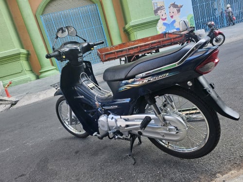 Honda Dream 03 ក្រដាសពន្ធ 3×××$