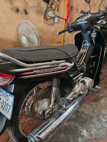 Honda Dream 2015