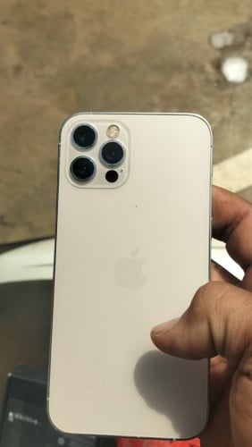 iPhone 12proអាតូច