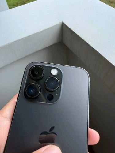 Iphone 14pro LL lock sim