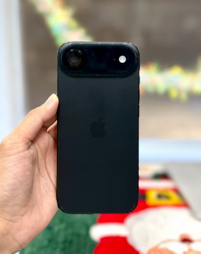 Iphone 17 Air ទំហំផ្ទុក (256G) តួស្អាត 999.999% Model LLA សាកថ្មបាន 5 ដង