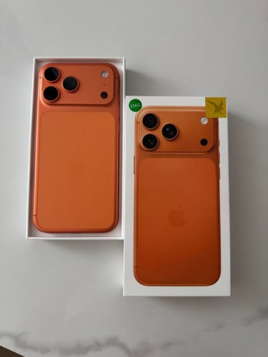 iPhone 17 pro max (orange)