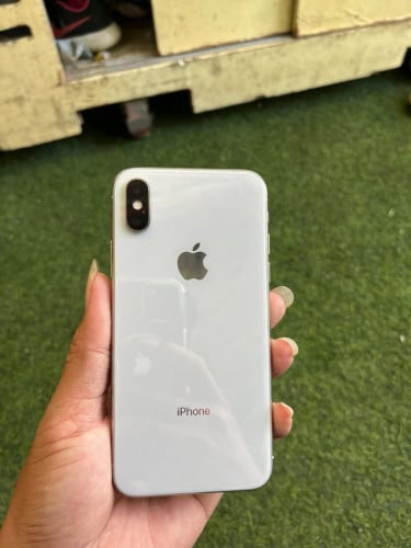 iphone x 64G lcd zin scen battary 65%ស្អាតលក់95$ ទីតាំងភ្នំពេញជិតវេងស្រេង