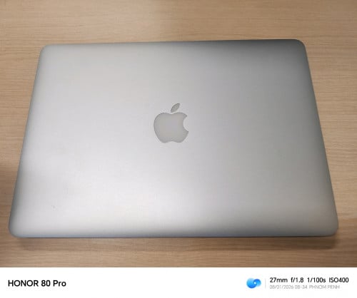 MacBook Air 2017 13" 98% New ស្អាត